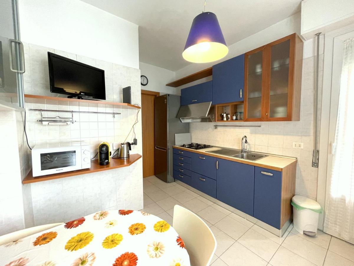 Accomodo Mib28 Bivano Navigli Appartement Milaan Buitenkant foto